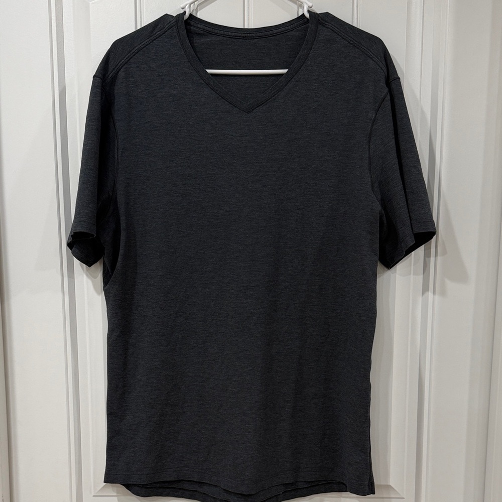 EUC Lululemon Dark Gray Fundamental V-Neck T-Shirt - Picture 2 of 4